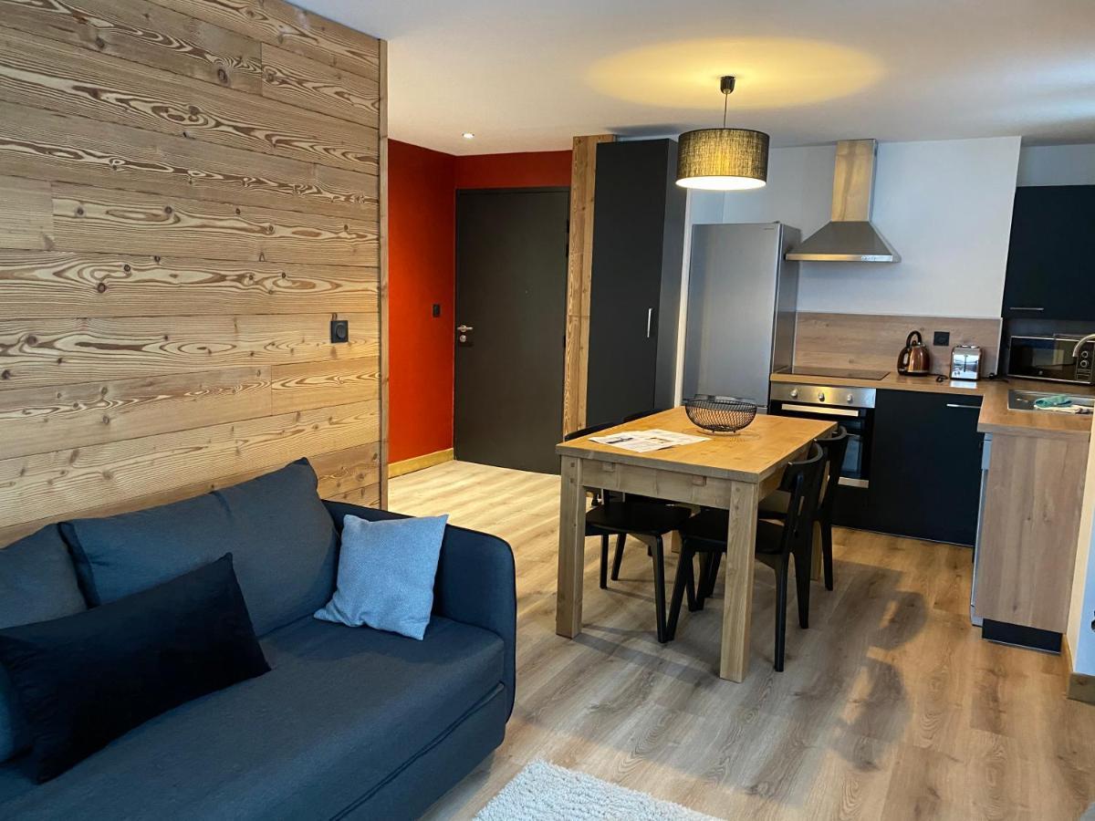 Residence Les 3 Sommets Sarcenas Exterior foto